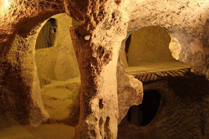 3 Days Private Cappadocia Tour - Day 1 in Cappadocia: from fairy chimneys to Üçhisar Castle views