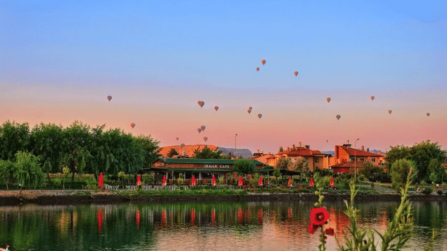Cappadocia: RED & GREEN MIX TOUR - Why the Red & Green mix fits Cappadocia best