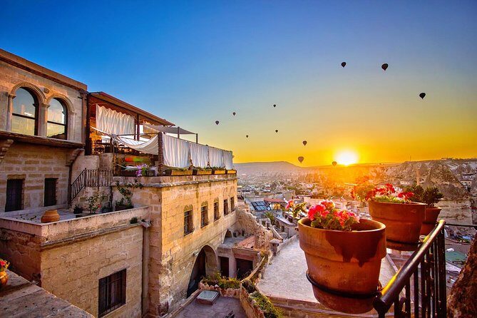 Hot Air Balloon, Best of Red and Green Guided 1-Day Tour - Cappadocia Cave Dwellings and Peri Bacaları: how people lived in rock
