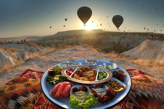 Private Breakfast Organisation in the Love Valley - Arriving in Love Valley: the view starts before you finish breakfast